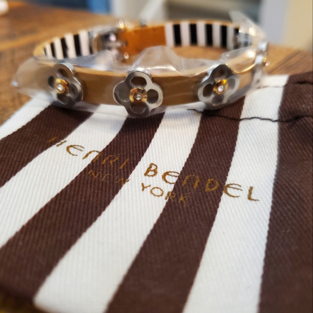 *NWT* Henri Bendel Pave Leather Bracelet
